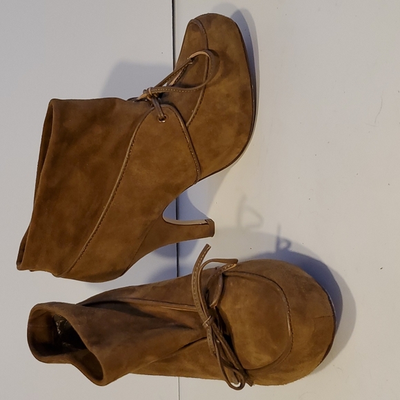 Farylrobin Shoes - Farylrobin Laced Booties Size 7.5